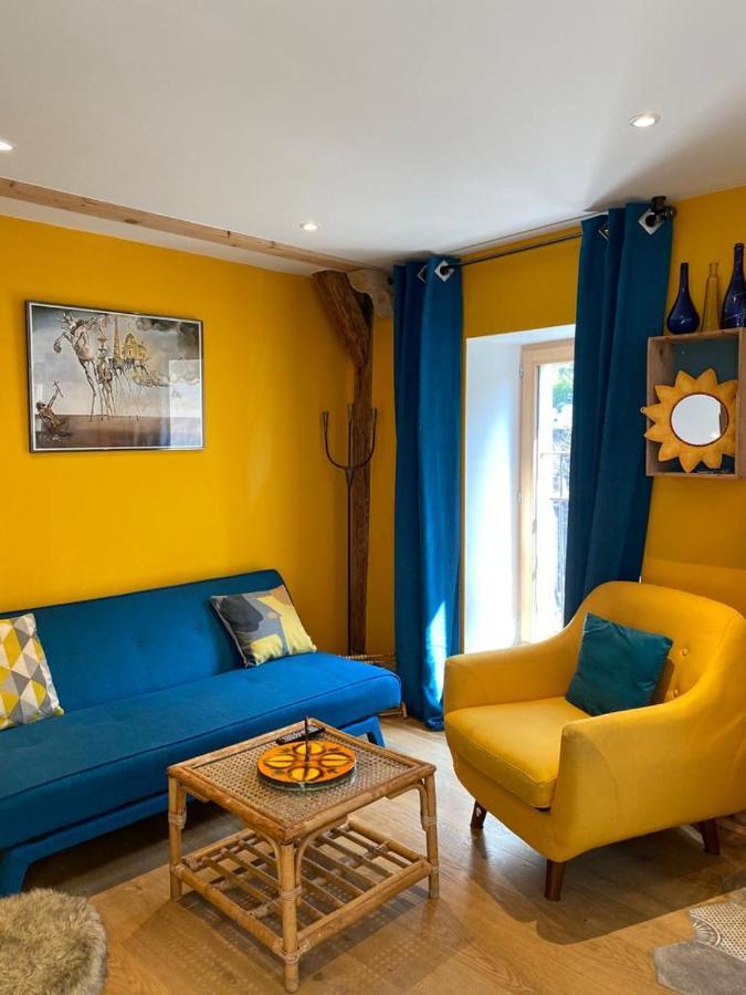 Au Cheval Blanc - Appartements Et Chambres D'Hotes Albertville Exterior photo